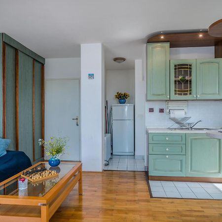 Amazing Apartment In Krk With Kitchen Krk Town Exterior photo